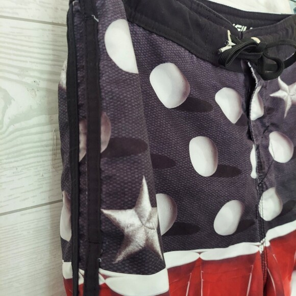 Oneill Board Shorts Beer Pong USA Mens 28 Swim Surf Red Solo Cup - Picture 2 of 9